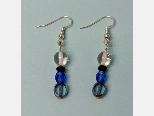Event image for Low-stress Crafting for Adults: Earrings (Valente)