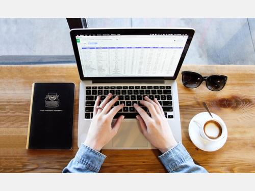 Event image for How to use MyChart, Spotify and many more apps (Main)